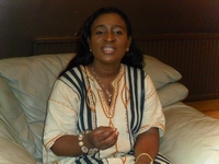 Nicole Guehi à propos de la rencontre chef de l`Etat-peuple Wê : « C`est un grand pas vers la paix qu`il faut saluer »